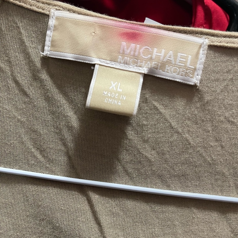 Michael Kors - Picture 3 of 4
